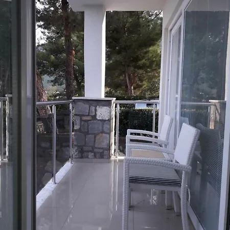 Orka Gardens F1 Apartment Oludeniz